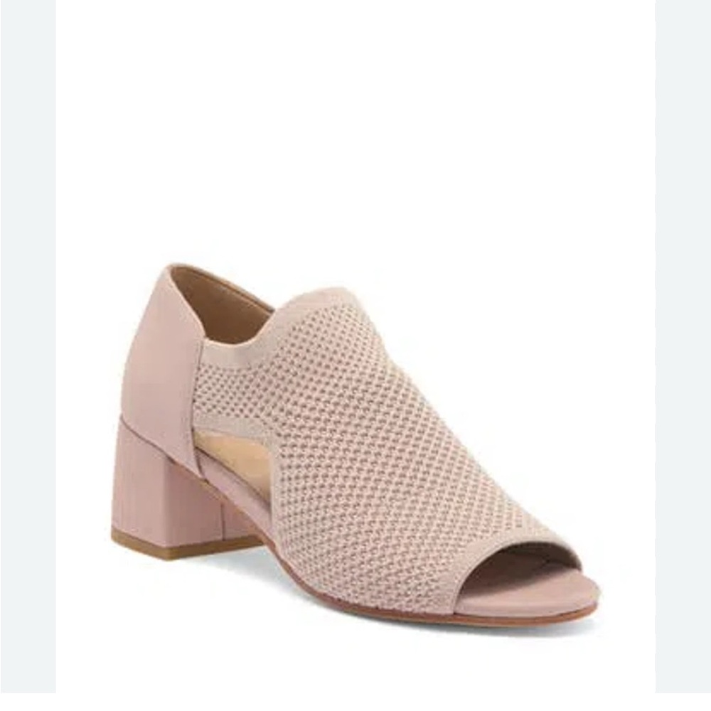 Eileen Fisher Ferris Knit Sandels in Blush